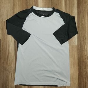 NIKE Pro longsleeve shirt size Small Dri Fit black and gray